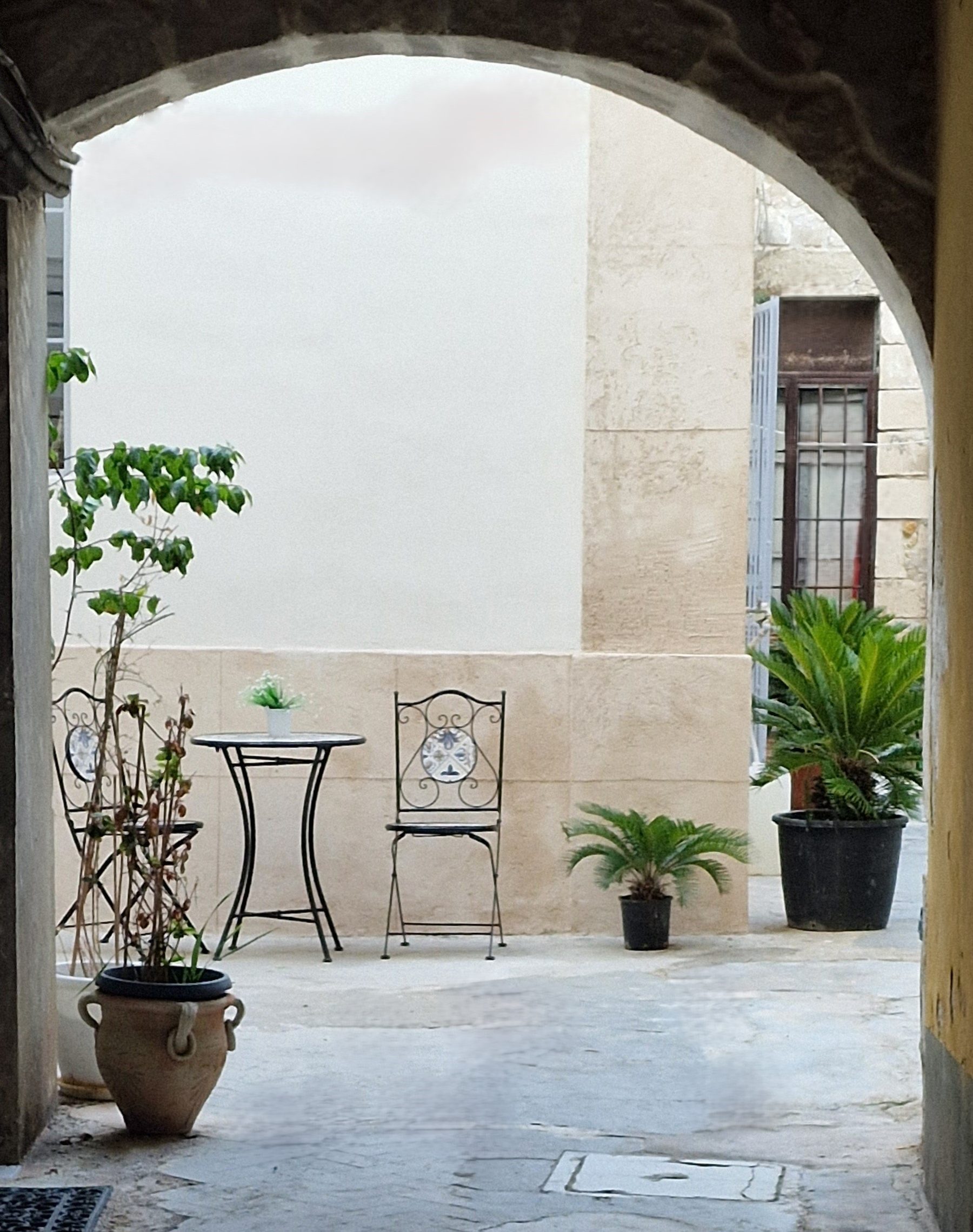 Corte interna della casa vacanza Amuri e Mari a Ortigia