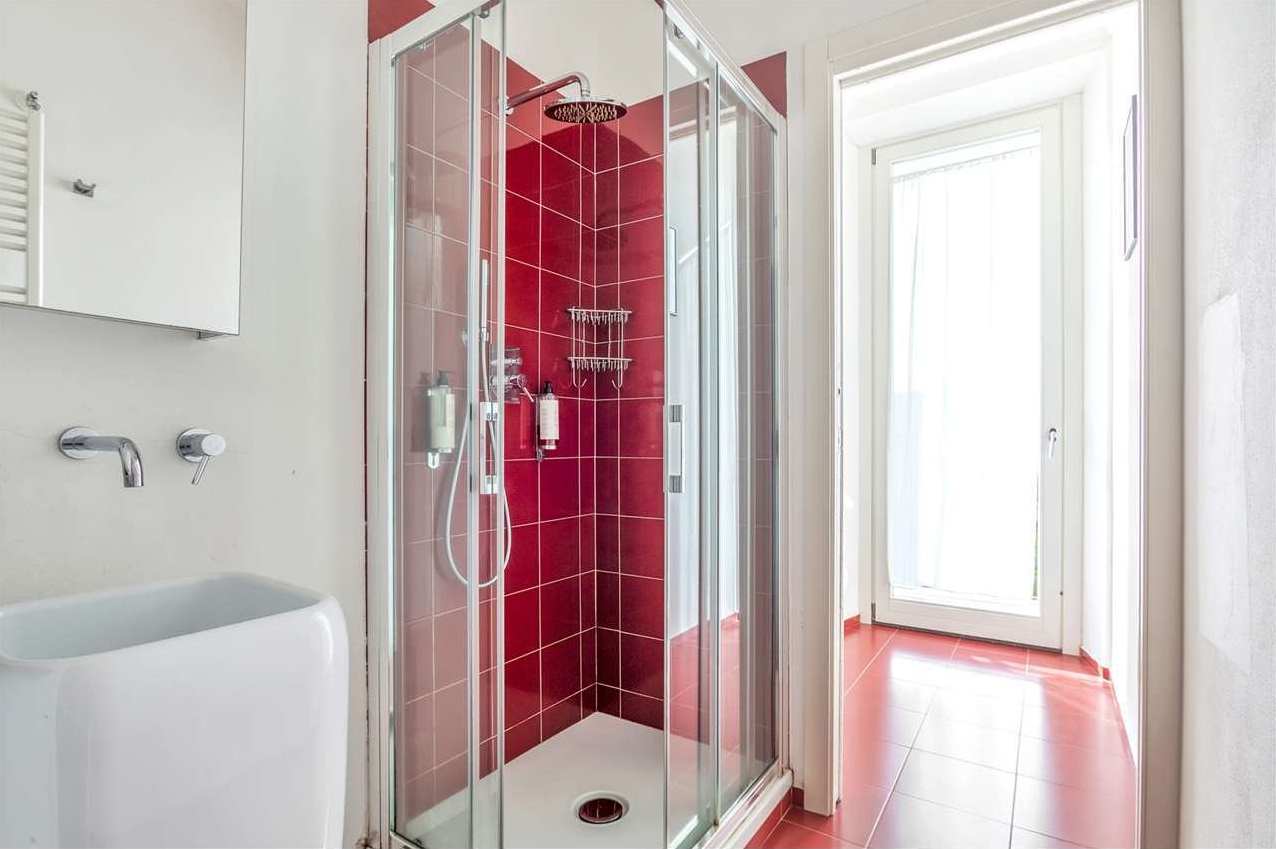 Bagno di Villa Lesa